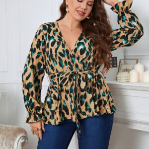 Plus Size Leopard Print Top for a Versatile and Waist-Slimming Look