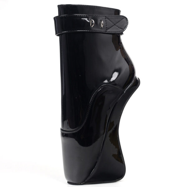 Step Up Your Style Game with These Minimalist Role Playing Boots - Image 3