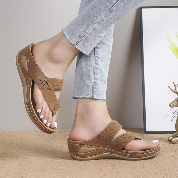Non-Slip Platform Chunky Heel Thong Sandals for Women - Image 5