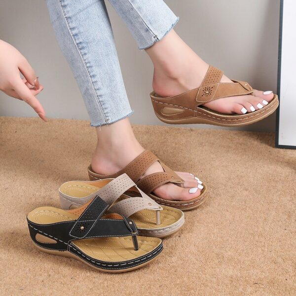 Non-Slip Platform Chunky Heel Thong Sandals for Women - Image 2