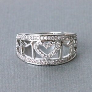 Gold-Plated Mom Ring with Heart-Shaped Diamond Detail