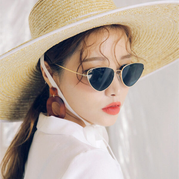 Women's Glamorous Cat Eye Metal Sunglasses - Image 4