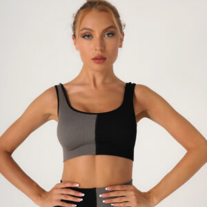 Fashion-Forward Fitness Attire for Women