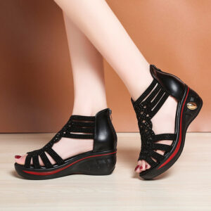 Women’s Rhinestone Hollowed Out Roman Sandals