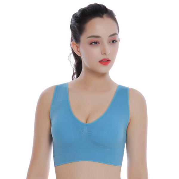 Embrace Your Curves with Seamless Plus Size Push Up Bra Featuring Padded Support - Image 4