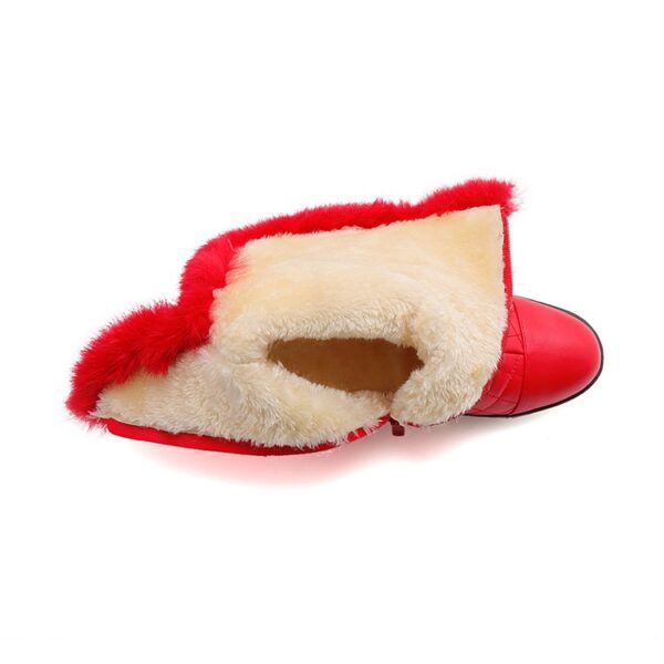 Women's Flat Snow Boots and Fleece Warmth - Image 5