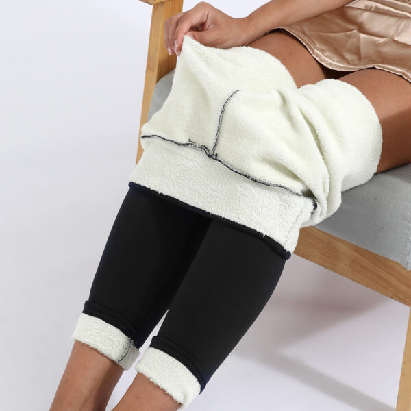 Women's Luxurious Oversized Cashmere Leggings - Image 4
