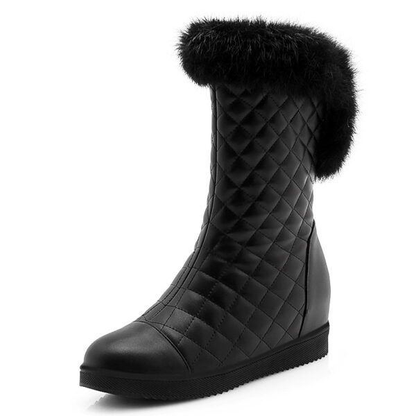 Women's Flat Snow Boots and Fleece Warmth - Image 2