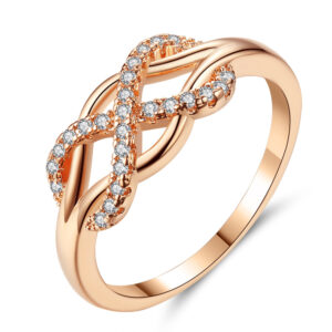 Number 8 Twisted Micro Inlaid Zircon Ring