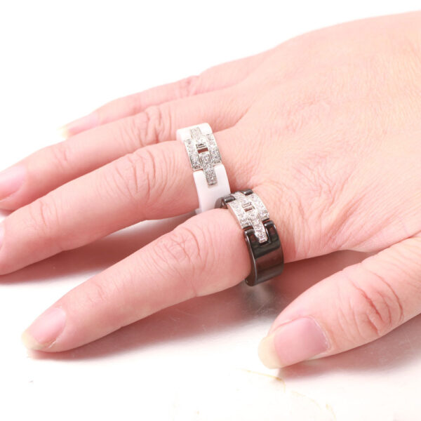 Simple Rhinestones Ceramic Ring - Image 5
