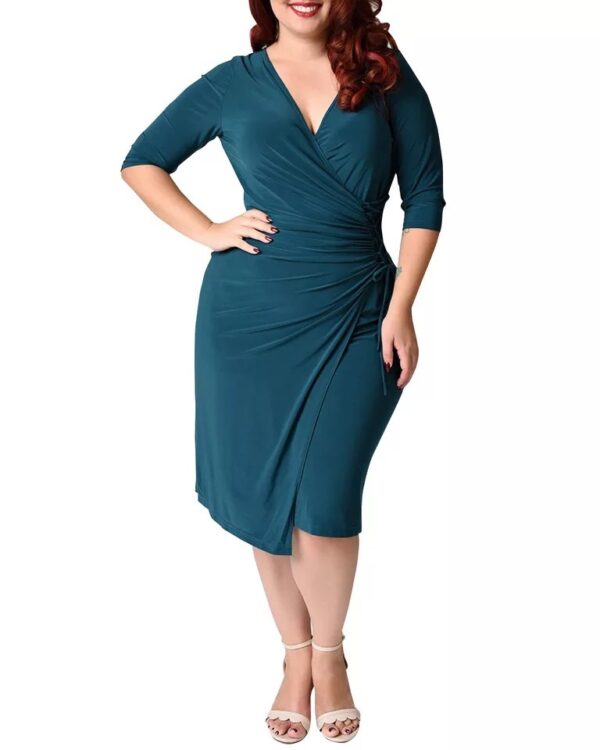 Elegant V-Neck Plus Size Dress for Women - Image 2