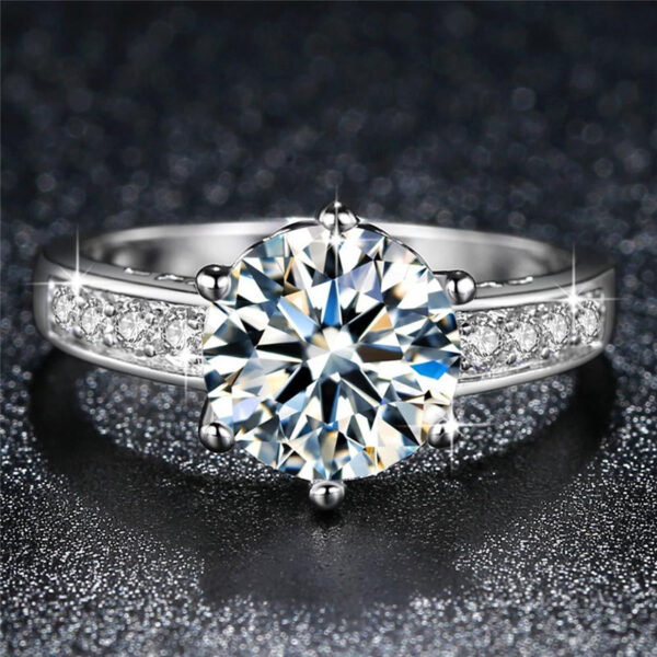Women's Zircon Ring - Image 3