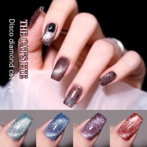 Shimmering Cat Eye Nail Gel