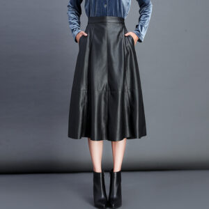 Women’s Loose Fitting Pu Leather Pleated Skirt