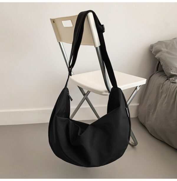 Stylish Dumpling Bag – Chic & Functional for Any Occasion - Image 4