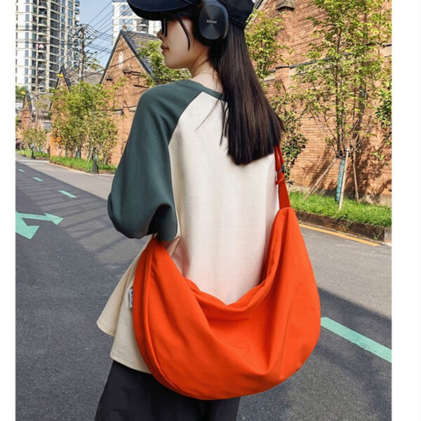 Stylish Dumpling Bag – Chic & Functional for Any Occasion - Image 2