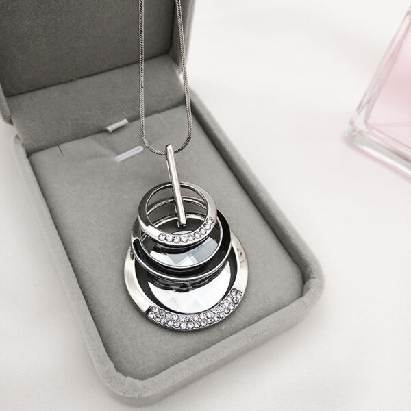 Grey Stone Exaggerated Pendant Crystal Necklace - Image 3