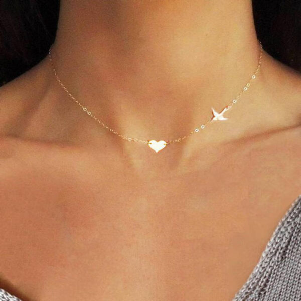Metal Peace Dove Short Women's Clavicle Necklace - Image 2