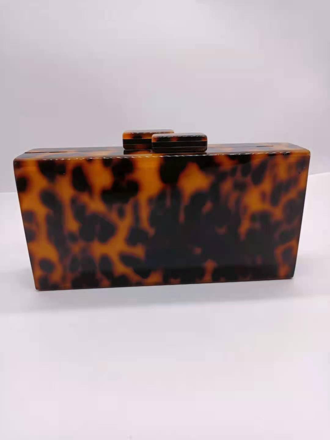 ab03994d 1511 400c 8ada 627e2aa18cac