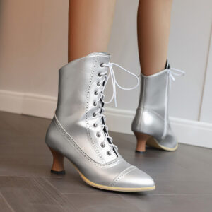 Women’s Brogue Boots – Classic Vintage Style with a Fashionable Twist