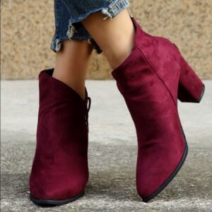 Women’s Pointed Toe Cowboy Boots with Block Heel – Western Chic