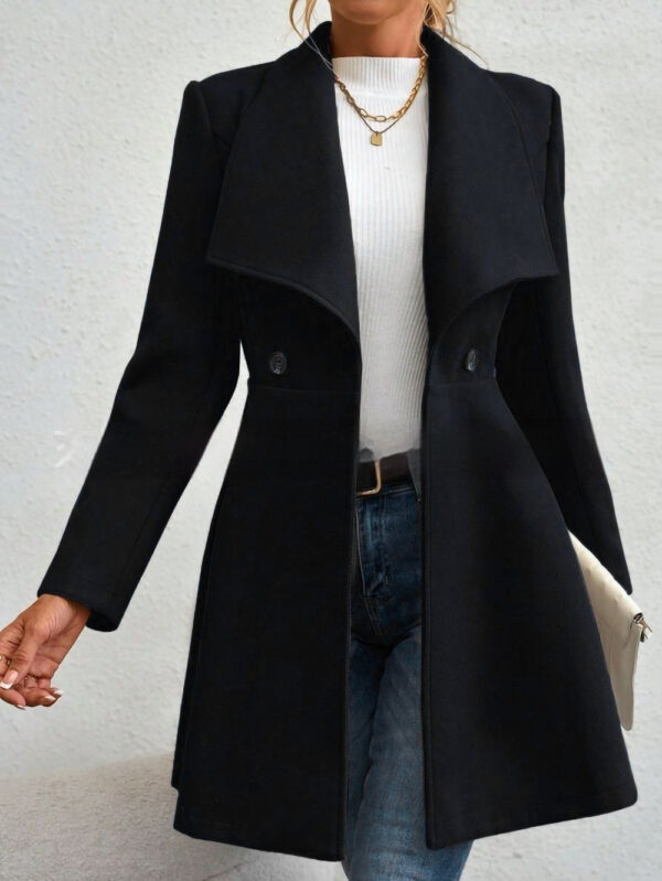 Timeless Women's Vintage Coat with Classic Turn-Down Collar Design - Image 4